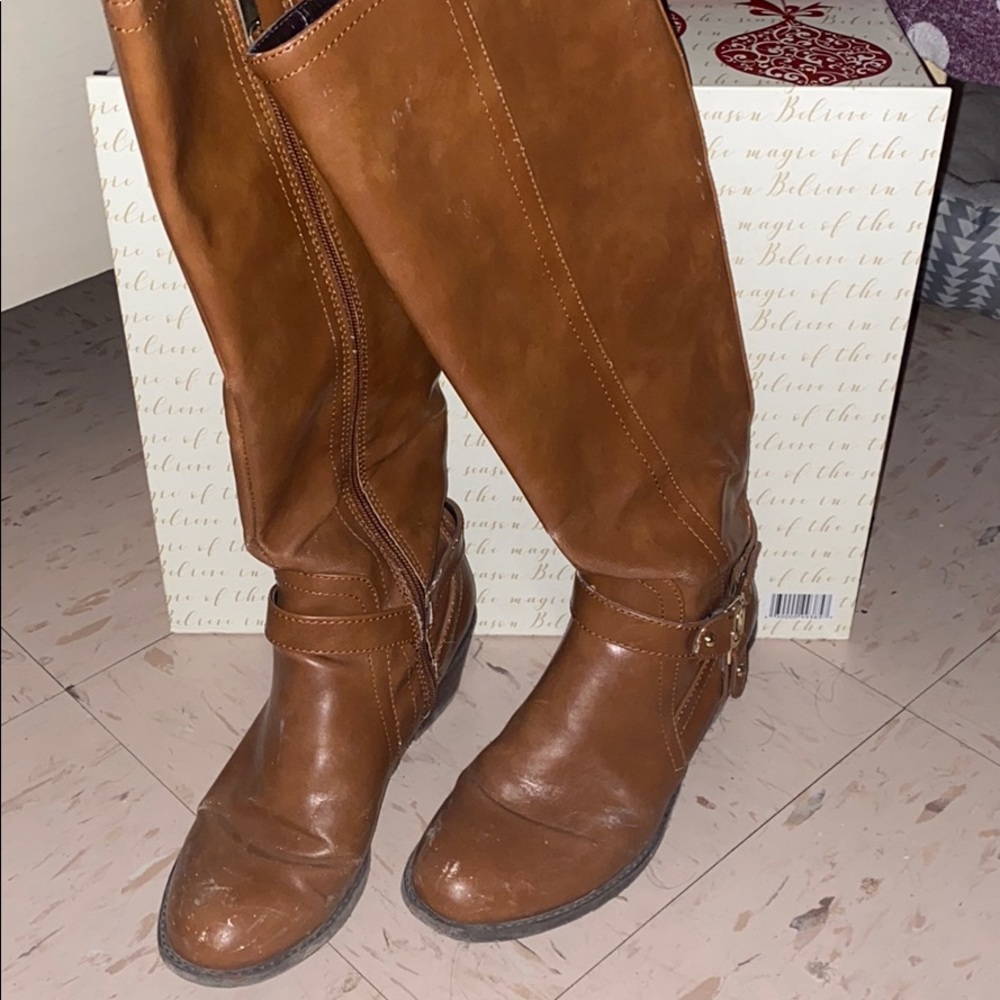 Guess boots
